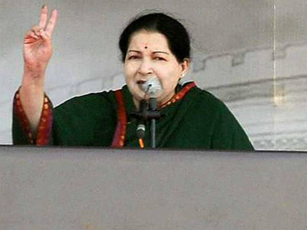 Jayalalithaa refrains from criticising MK Azhagiri Jayalalithaa refrains from criticising MK Azhagiri