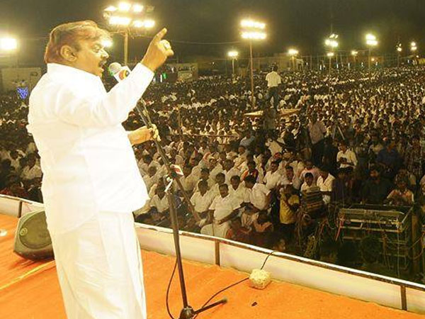 சிரிச்சிக்கிட்டே பேசுறேன்