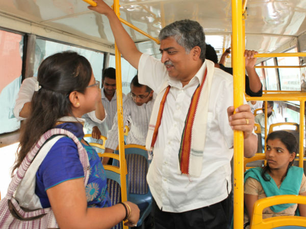 பஸ் தினம்