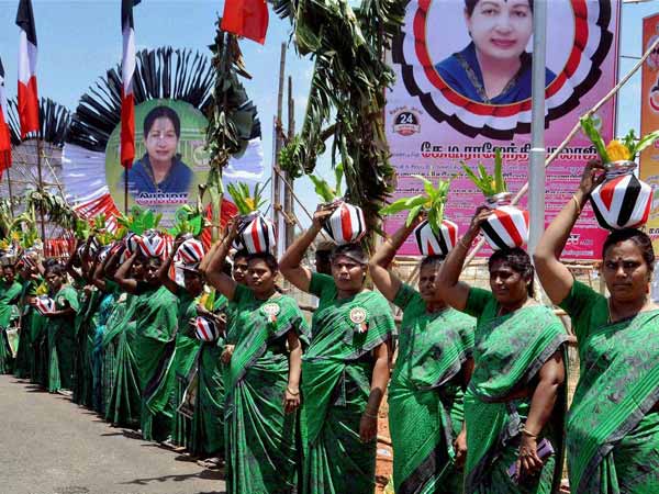 அம்மா… தாயே…. எப்படியாவது…