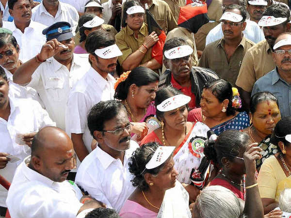 நஷ்டத்தில் சிறிய வியாபாரிகள்...