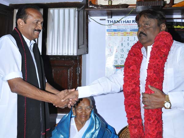 வைகோ வீட்டில் விஜயகாந்த்