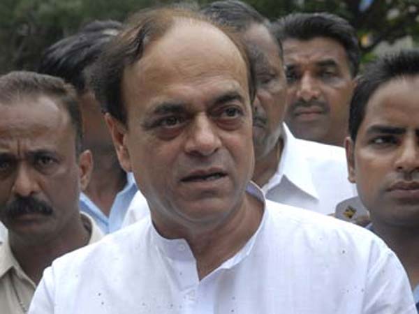 SP leader Abu Azmi explains his ‘punish women too’ remarks to women's commission SP leader Abu Azmi explains his ‘punish women too’ remarks to women's commission