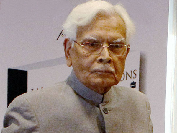 Rajiv politically mismanaged dealing with SL Tamil issue: Natwar Singh Rajiv politically mismanaged dealing with SL Tamil issue: Natwar Singh