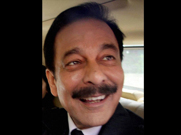 Supreme Court orders Sahara chief to remain in jail Supreme Court orders Sahara chief to remain in jail