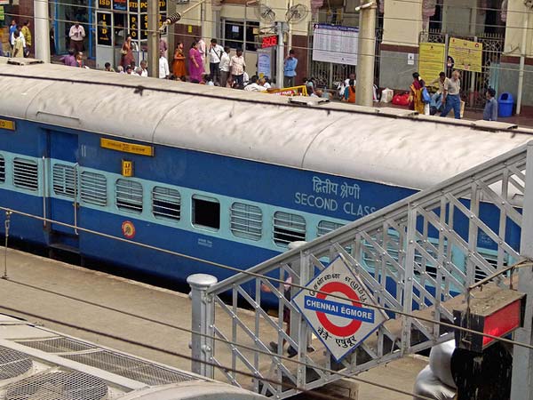 Rotating CCTV cameras installed in Egmore railway station Rotating CCTV cameras installed in Egmore railway station
