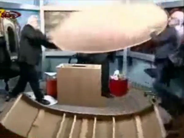 Journalists in Jordan Fight on Live TV Talk Show Journalists in Jordan Fight on Live TV Talk Show