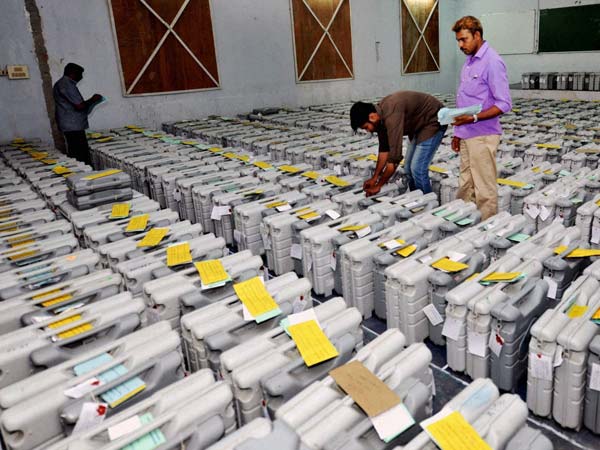 Bomb threat to vote counting centres in Chennai Bomb threat to vote counting centres in Chennai