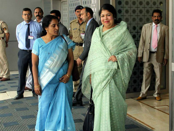 Bhutan PM, B'desh speaker arrive for Modi's swearing-in Bhutan PM, B'desh speaker arrive for Modi's swearing-in