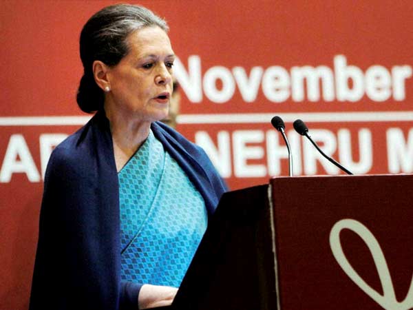 Sonia Gandhi writes to PM on special status for Seemandhra Sonia Gandhi writes to PM on special status for Seemandhra