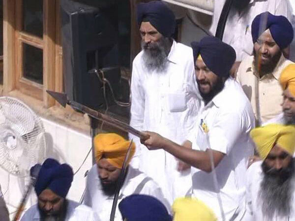 Sikh leaders condemn violence Sikh leaders condemn violence