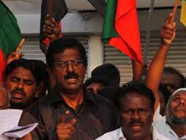 தனித்தனி போராட்டங்கள்