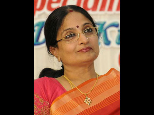 தனியாருக்குத் தாரை வார்ப்பு