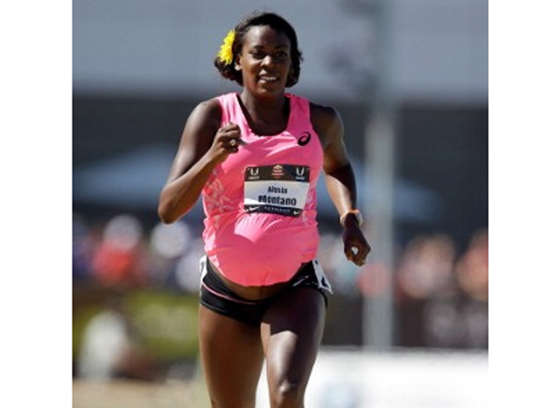 Pregnant Runner Alysia Montano Finishes 800 Pregnant Runner Alysia Montano Finishes 800