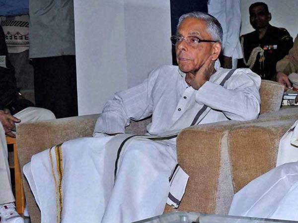 West Bengal Governor MK Narayanan resigns West Bengal Governor MK Narayanan resigns