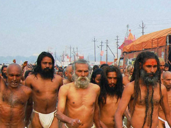 Sai vs Shankaracharya: Conflict may turn ugly Sai vs Shankaracharya: Conflict may turn ugly