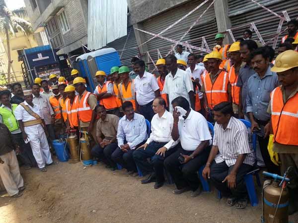 அரசு அதிகாரிகள் உத்தரவு