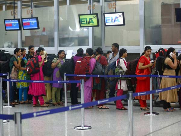 நாடு திரும்பிய நர்ஸுகளுக்குக் குவிந்த வேலைவாய்ப்புகள்!
