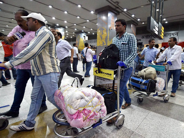 Another 200 Indian Nationals Return From Iraq Another 200 Indian Nationals Return From Iraq