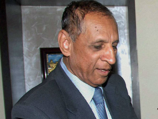 CBI to question Andhra governor Narasimhan in chopper scam CBI to question Andhra governor Narasimhan in chopper scam