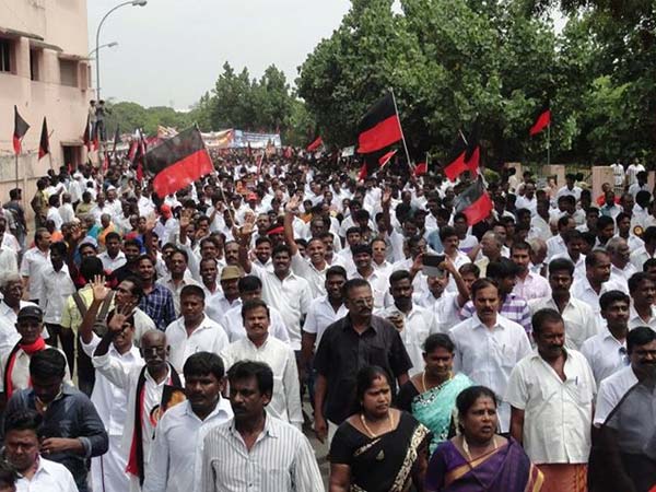 தொடரும் போராட்டம்