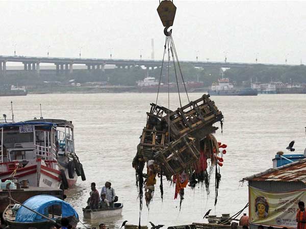 Saint dies after fasting 30 days for clean Ganga Saint dies after fasting 30 days for clean Ganga