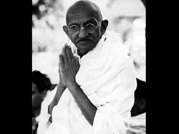 ரத்தத்தை தாங்கிய வேட்டி