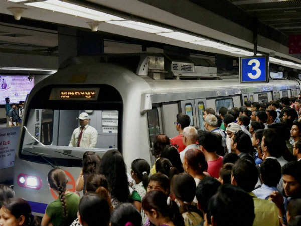 Delhi Metro Train Runs With Door Open, Operator Suspended Delhi Metro Train Runs With Door Open, Operator Suspended