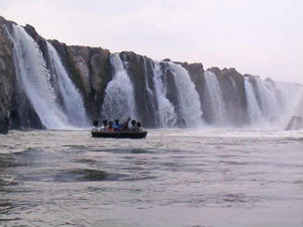 பரிசலுக்குத் தடை