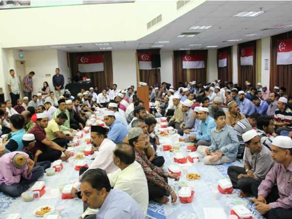 Singapore minister urges for social unity in Trichy JMC's Singapore alumni meet Singapore minister urges for social unity in Trichy JMC's Singapore alumni meet