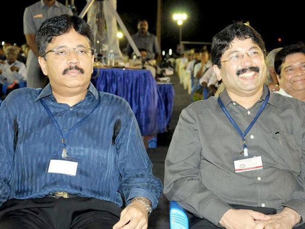 தயாநிதி-கலாநிதிக்கு நெருக்கடி