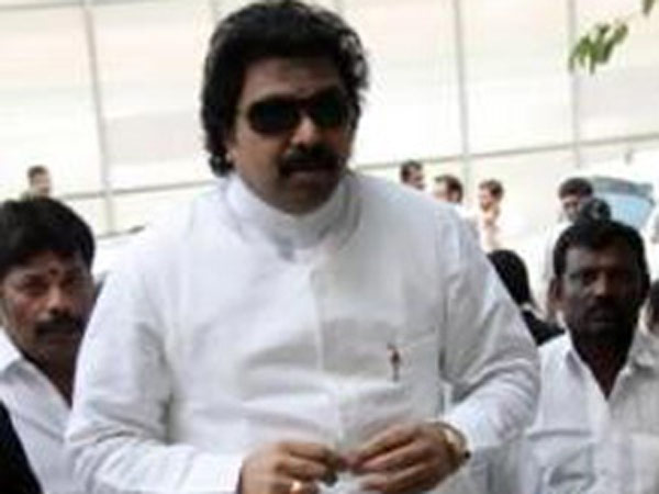 வளர்ப்பு மகன் அல்ல
