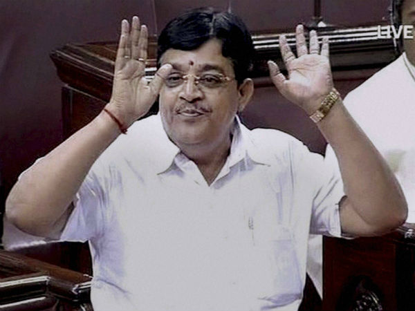 கவனத்தில் கொள்கிறோம்...