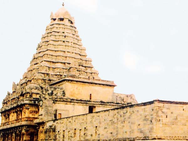 கோவிலின் கட்டுமானப்பணி