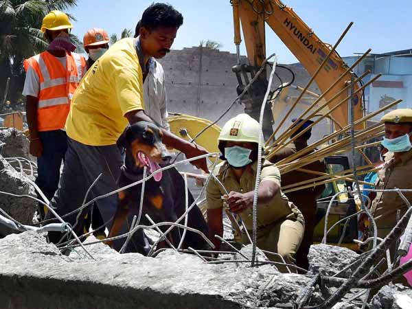 Chennai moulivakkam building crash… Chennai moulivakkam building crash…