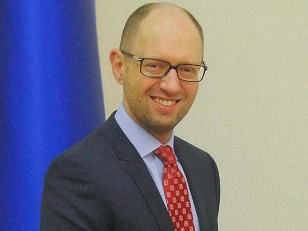 Ukraine's PM Resigns, Complicating MH17 Probe Ukraine's PM Resigns, Complicating MH17 Probe