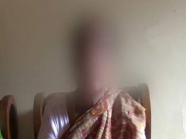 65-year-old woman passenger strip-searched, 2 TCs suspended 65-year-old woman passenger strip-searched, 2 TCs suspended