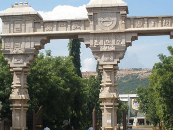 மதுரை ஆய்வுக் குழு