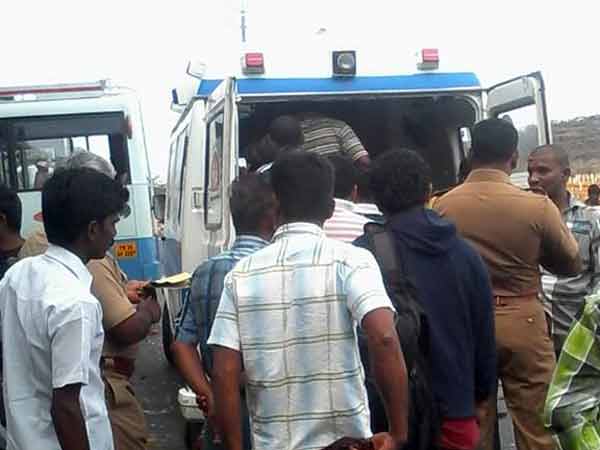 2 killed in road accident near Kadayanallur 2 killed in road accident near Kadayanallur