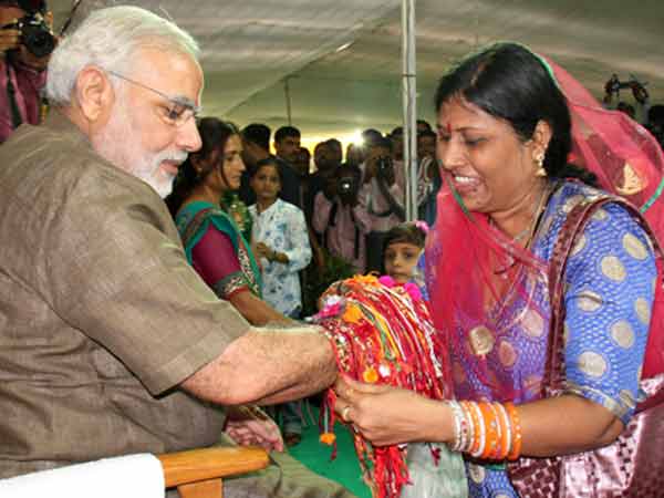 Varanasi women to send 100 rakhies to PM modi Varanasi women to send 100 rakhies to PM modi