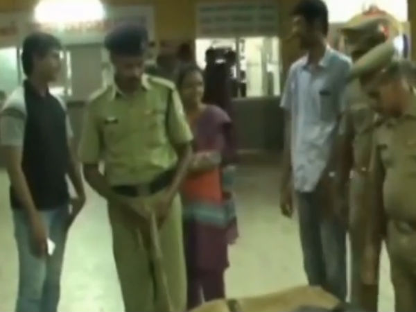 விமான நிலையத்தில்