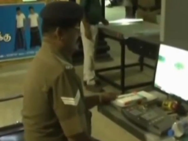 ரயில்களில் சோதனை