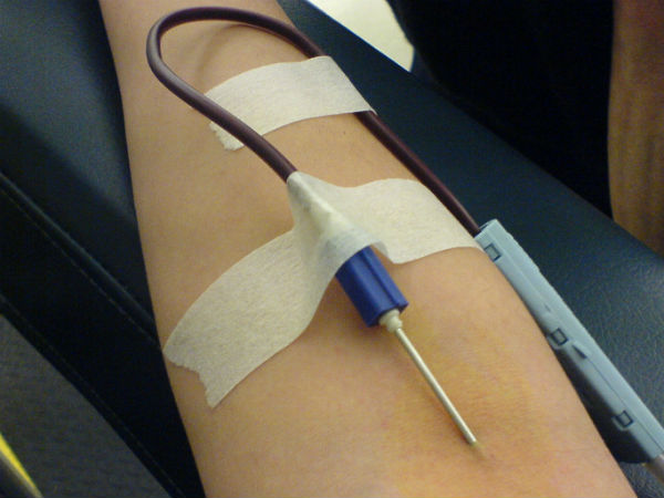 china-blood-donation-scandal-7-people-arrested-forcing-school-children-donate-blood china-blood-donation-scandal-7-people-arrested-forcing-school-children-donate-blood