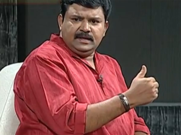 பேஸ்புக்கில் கடும் விமர்சனம்