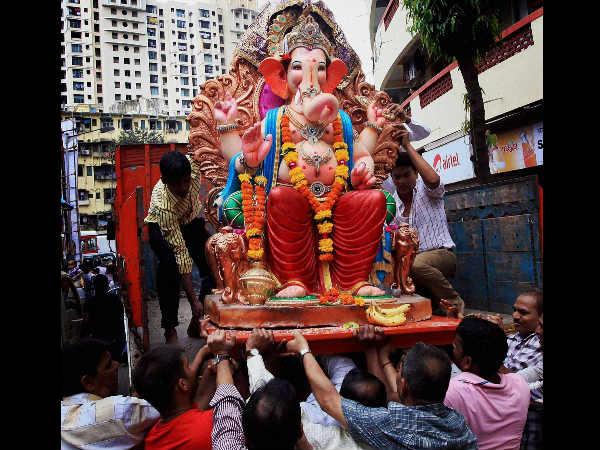 கமிஷனர் பார்க்க சிறப்பு வசதி