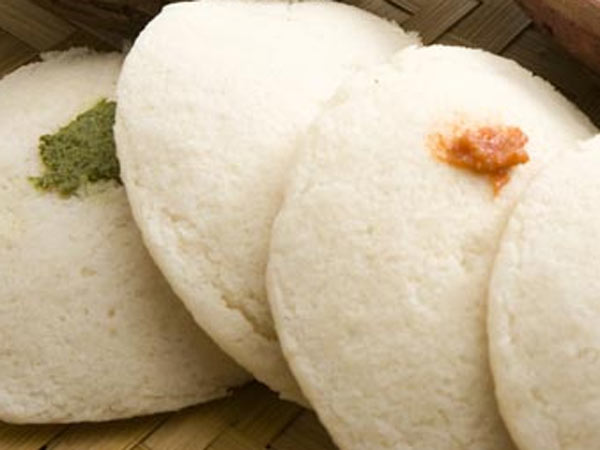 தொண்டையில் இட்லி சிக்கி முதியவர் சாவு: ஓணம் கொண்டாட்டத்தில் சோகம்