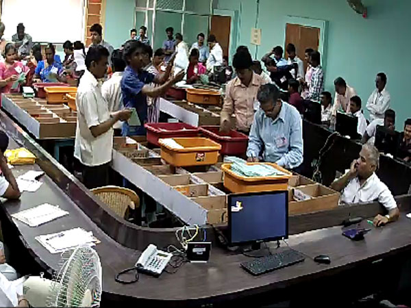Counting of votes begin in TN Counting of votes begin in TN