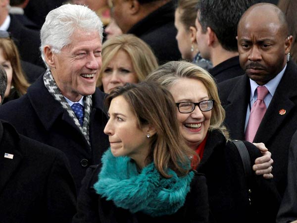 Chelsea Clinton announces birth of baby girl on Twitter Chelsea Clinton announces birth of baby girl on Twitter