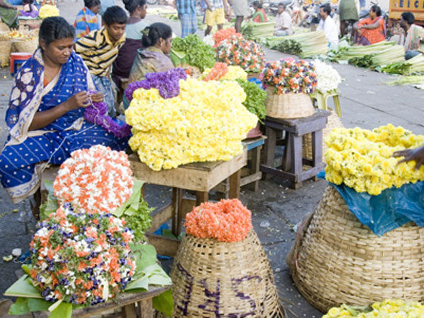 நஷ்டமடைந்த வியாபாரிகள்