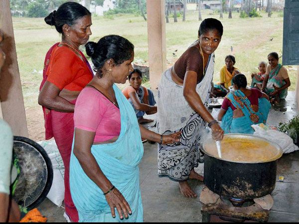 3 லட்சம் பேர் இடப்பெயர்வு